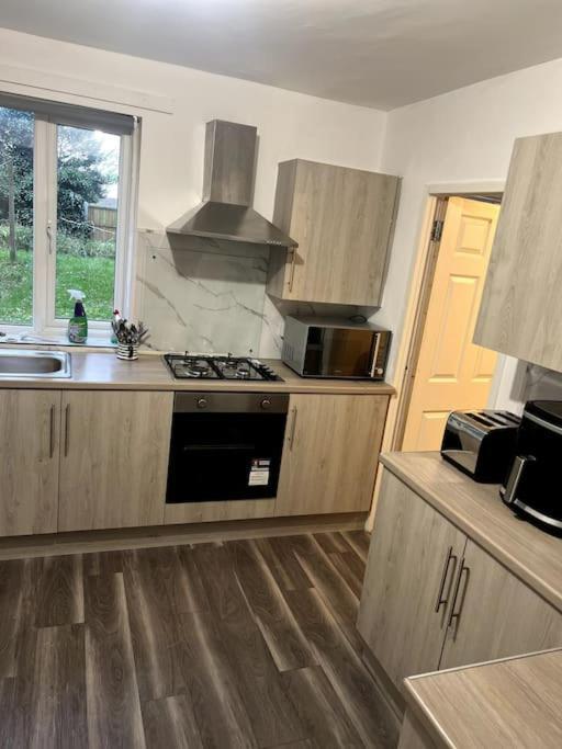 Spacious City Centre Home Near Hospital & M5 Worcester Exteriér fotografie